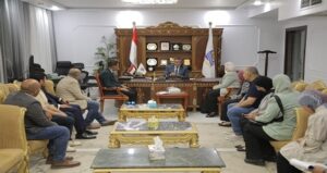 محافظ قنا يستقبل ممثلي مؤسسة “مصر الخير وبنك مصر” ويشيد بنموذج الشراكة التنموية لدعم قرى نجع حمادي