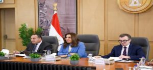 وزراء التنمية المحلية والبيئة والتخطيط والتنمية الاقتصادية والتعليم العالي ورئيسة المجلس القومي للمرأة يطلقون المرحلة الرابعة من المبادرة الوطنية للمشروعات الذكية الخضراء