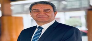 ريادة دولية جديدة لطب قصر العيني جامعة القاهره.. عميد الكليه يهنئ الدكتور “ماجد عبد النصير” لاختياره بلجنة الترشيحات بالفيدرالية العالمية للمخ والأعصاب