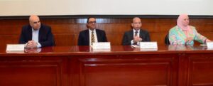 تحت رعاية  رئيس جامعة القاهرة.. ” عميد طب قصر العيني” يطلق حملة “وفرها… تنورها” لترشيد الطاقة