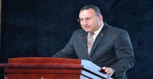 اللجنة الوطنية المصرية لليونسكو برئاسة الدكتور “عبد العزيز قنصوة” تهنئ الدكتور سالم بن محمد المالك بإعادة انتخابه مديرًا عامًا للإيسيسكو