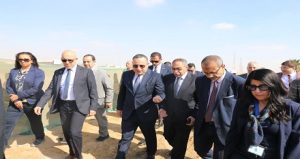 وزير التعليم العالي يتابع مستجدات تنفيذ الحرم الجديد للجامعة الأهلية الفرنسية بمدينة الشروق