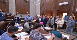 رئيس جامعة القاهرة يتابع انتظام امتحانات الفصل الدراسي الثاني ويشدد على توفير بيئة امتحانية منضبطة وآمنة