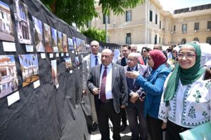 جامعة القاهرة تفتتح معرض التصوير الفوتوغرافي الوثائقي “هنا الجيزة” بمشاركة 100 طالب وطالبة من مختلف الكليات