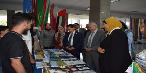جامعة العاصمة تحتفل باليوم العالمي للتنوع الثقافي من أجل الحوار والتنمية بمشاركة طلاب من ثماني دول