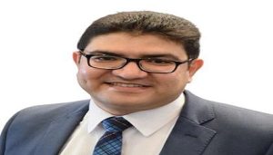 رئيس جامعة العاصمة يهنئ الدكتور محمود المسلاوي عميد كلية الهندسة بمناسبة صدور القرار الجمهوري بتعيينه