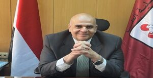 عميد قصر العيني جامعه القاهره يهنئ الدكتور “عمر عزام” باختياره عضوًا باللجنة العليا للقضاء على الجذام ومنسقًا للقوافل الطبية بوزارة التعليم العالي