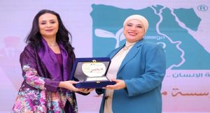 وزيرة التضامن تُكرم “مصر الخير” لدورها الفعال في احتفالية مبادرة «فرحة مصر» لتجهيز العرائس