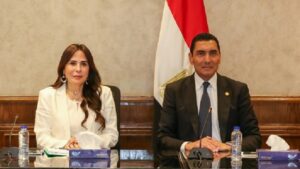 وزيرا الرياضة والإسكان يبحثان سبل التعاون المشترك في عدد من المشروعات والملفات