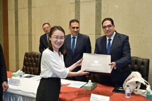 جامعة القاهرة تطلق الدورة الثانية للمدرسة الصيفية مع جامعة شنغهاي لتعزيز القيادة والابتكار والحوار الثقافي بين مصر والصين