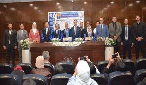 جامعة العاصمة تناقش رسالة ماجستير حول تأهيل القيادات الشبابية.. ومجمع الفنون والثقافة يواصل تألقه كمنصة للبحث العلمي