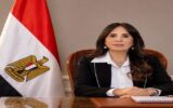 وزيرة الإسكان تتابع تنفيذ مشروعات مياه الشرب والصرف الصحي بـ7 محافظات وتوجه بسرعة الإنجاز