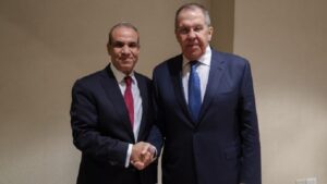 مصر وروسيا تبحثان إنشاء مركز لوجستي للحبوب.. واعتماد روسي لمطاري العلمين والإسكندرية