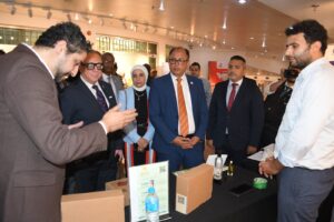 رئيس جامعة العاصمة يفتتح معرض “العاصمة تبتكر” بمشاركة مشروعات طلابية وشركات ناشئة