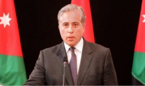 شبهة تضارب مصالح تُطيح بوزير العمل الأردني.. ورئيس الوزراء يطلب استقالته