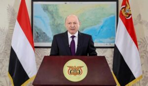 رئيس مجلس القيادة اليمني: الحوثيون يشنون حربًا ممنهجة تستهدف مقدرات الشعب وشرايين حياته