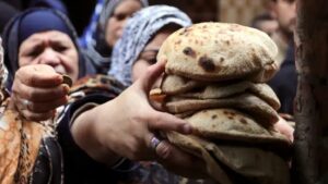 «الرغيف بـ20 قرشًا».. التموين تحسم الجدل وتعلن استمرار ثبات سعر الخبز المدعم