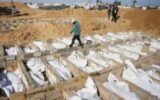 إسرائيل تحتجز 1700 جثمان فلسطيني من غزة.. «المفقودين» يتهم الاحتلال باستخدام الجثامين كورقة مساومة