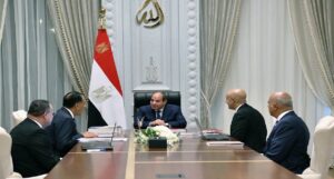 الرئيس السيسي يتابع استعدادات الجامعات للعام الدراسي الجديد ويؤكد أهمية تطوير التعليم الجامعي والمستشفيات الجامعية
