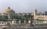 «البوسطجي» يحصد جائزتين.. جامعة القاهرة تحتفي بتألق طلابها في المهرجان القومي للمسرح المصري