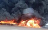 حريق هائل يلتهم سيارات داخل وحدة التحفظ بمرغم.. والدفع بـ30 سيارة إطفاء للسيطرة على النيران