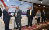 جامعة العاصمة تكرّم أبطال قافلة حلايب وشلاتين وأبو رماد.. 2885 مواطنًا استفادوا من الخدمات الطبية المجانية