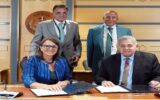 جامعة بدر ومنظمة الصحة العالمية توقعان اتفاقًا لتعزيز نهج «الصحة الواحدة» في إقليم شرق المتوسط