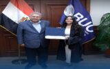 رئيس جامعة بدر يستقبل طالبة وولي أمرها لبحث واقعة حفل التخرج