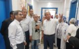 عميد طب قصر العيني يواصل جولاته بمستشفيات الجامعة.. متابعة ميدانية ومجازاة المقصرين لرفع كفاءة الخدمات الطبية