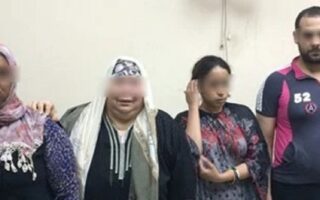 القبض على 3 سيدات ورجل داخل شقة بالإسكندرية.. وضبط 376 زجاجة خمور وبيرة بسوبر ماركت